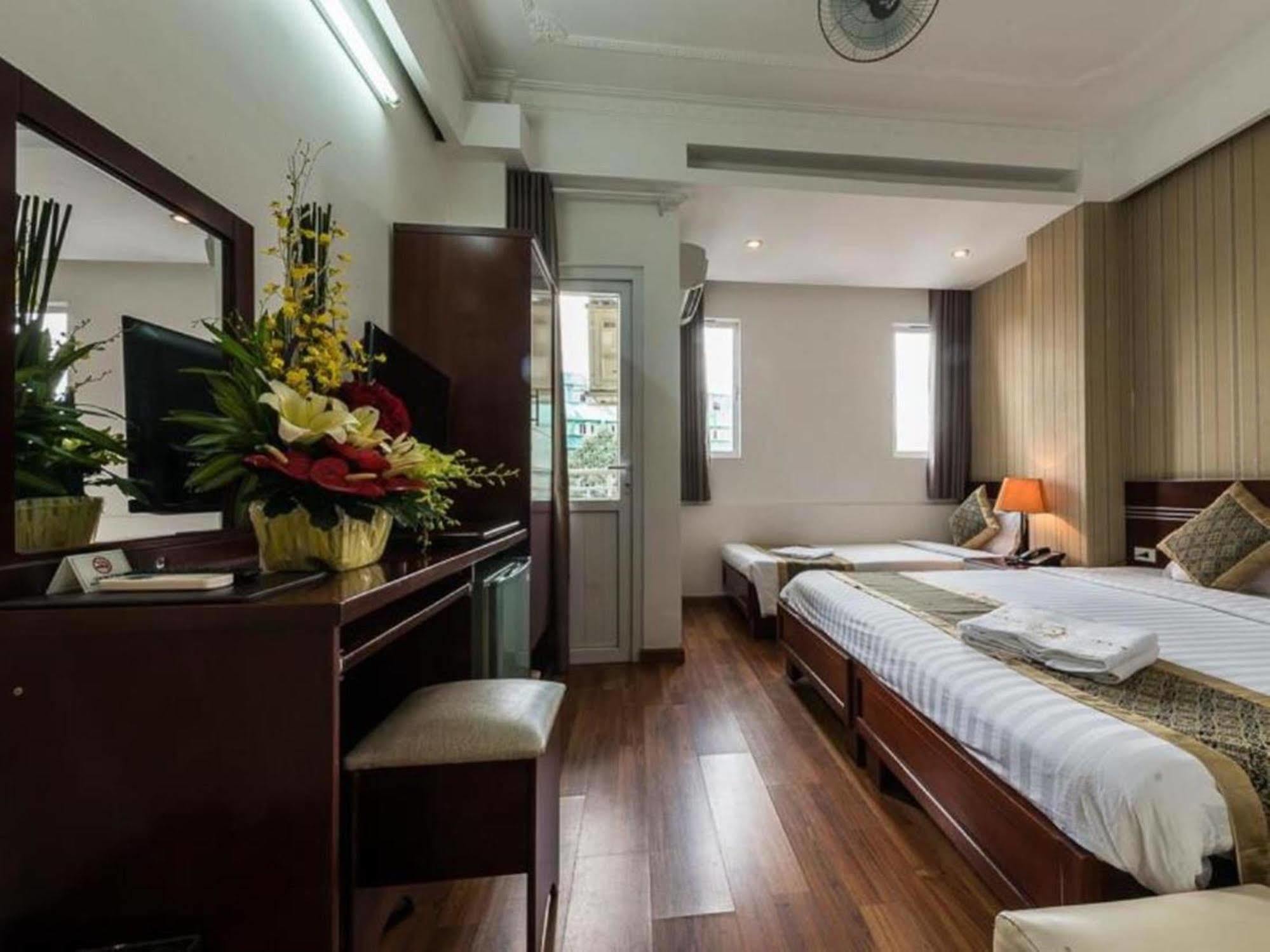 Готель Saigon Odyssey House Хошимін Екстер'єр фото