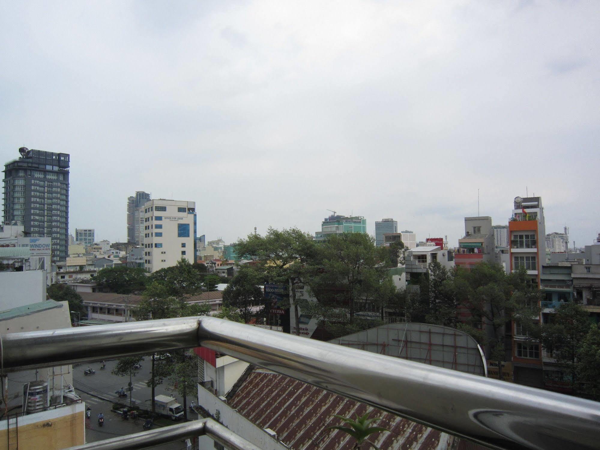 Готель Saigon Odyssey House Хошимін Екстер'єр фото